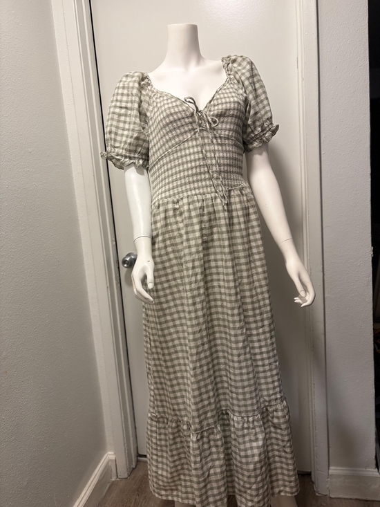 Universal Thread Dresses & Skirts - Universal Thread Sage Gingham Maxi Dress with Puff Sleeves